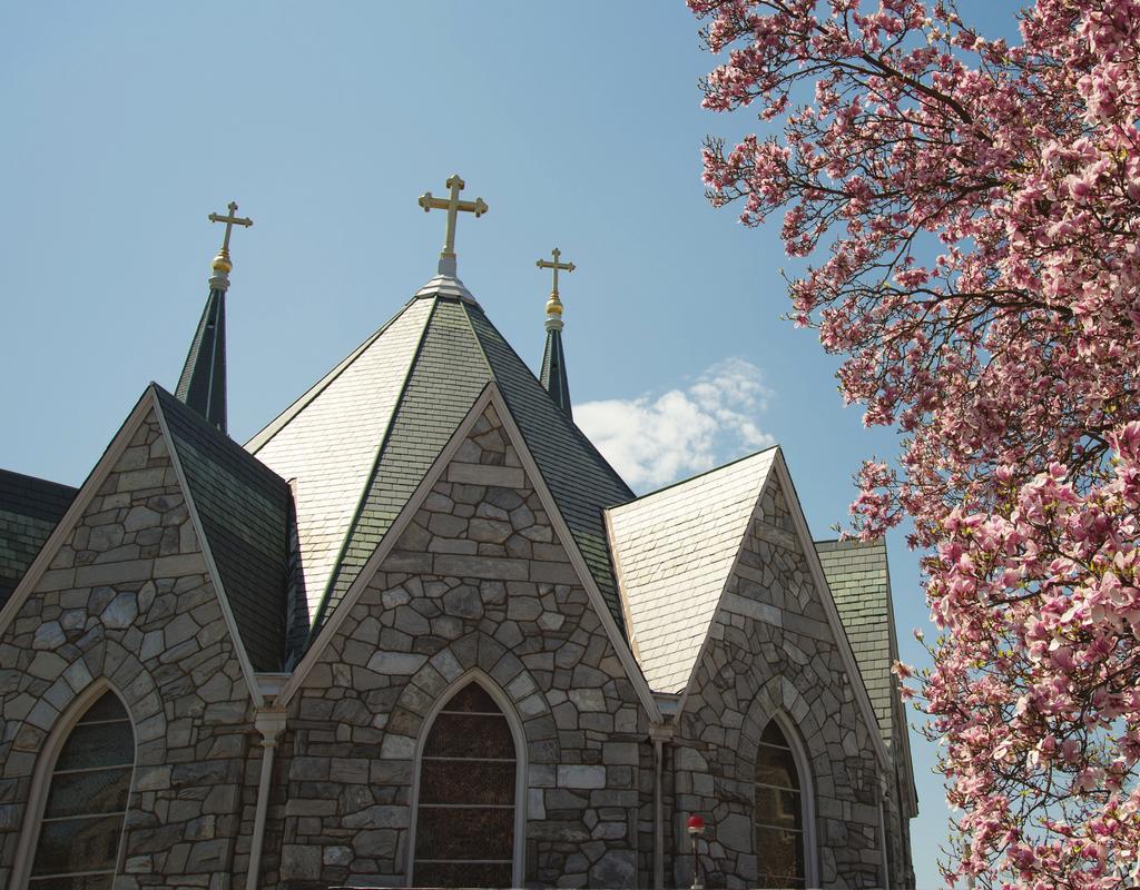 VILLANOVA CENTER FOR CHURCH MANAGEMENT & BUSINESS ETHIC S Top Five Trends in Catholic Church Finances in the 21st Century Villanova