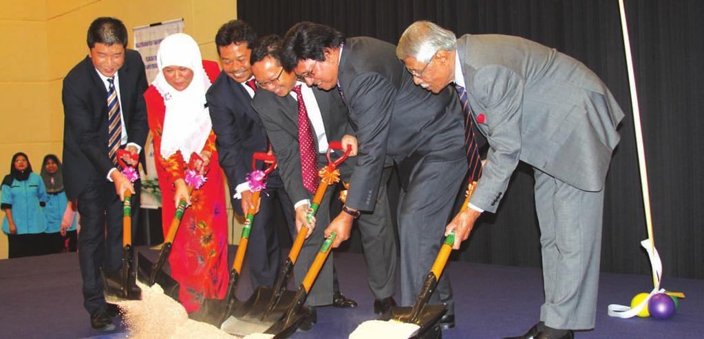 CEO S PERFORMANCE REVIEW Ground breaking ceremony of Kompleks At-Tijarah AFFIN-UiTM.