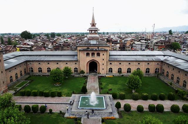 7. Jamia Masjid, Srinagar, Jammu and Kashmir, 1394 AD https://en.wikipedia.