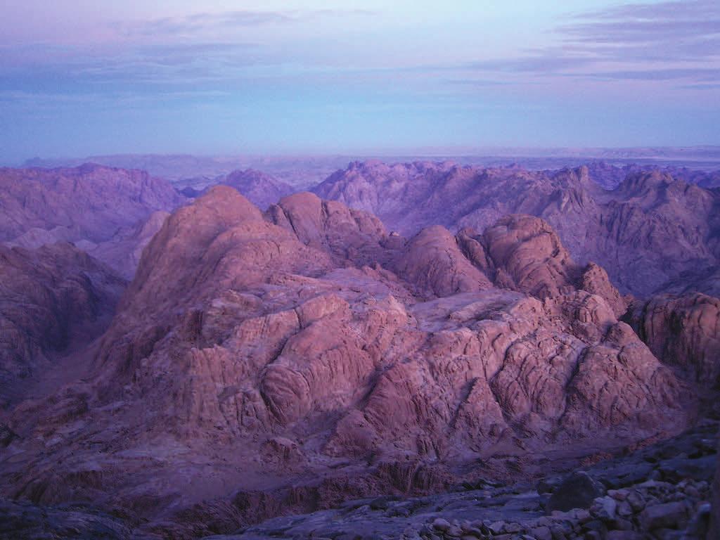 A picture of the Sinai desert.