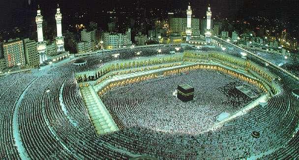 5 th Pillar: The Hajj (Pilgrimage to Mecca) Muslims are required to travel to
