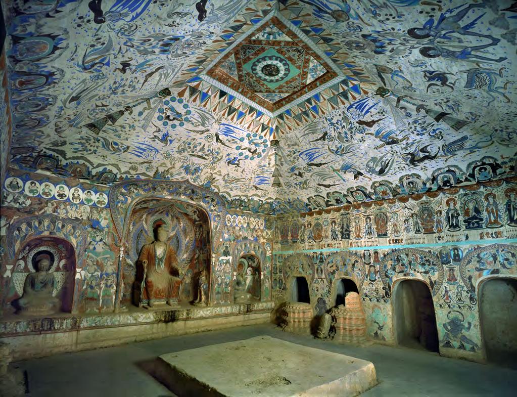 285 - lanterndecke ceiling - roof beams. SJll see in Tajikistan. Tent hanging. Square vihara-type built around 538-9, making it Mogao s earliest dated cave.