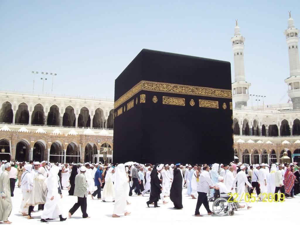 Mecca Major commercial city Site of the Kaaba = most important religious shrine in Arabia Housed representations of