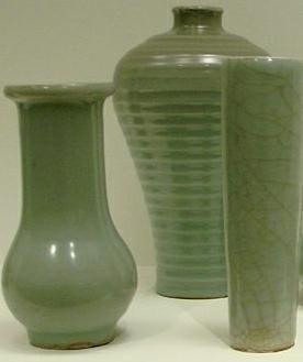 Koreans modified Chinese porcelain to produce celadon bowls with a characteristic pale green color The Silla kings