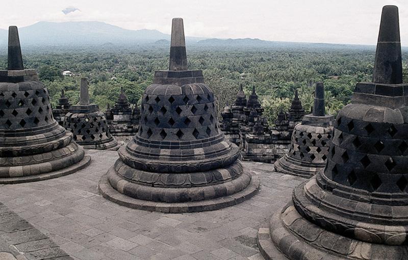 Buddhist stupas in Indonesia