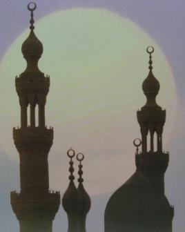 1)Kairo linnavaade; 2) Kaljutempel (O Kane,Bernard, Islami aarded, muslimimaailma hiilgus kunstis, Sinisukk 2008, lk.