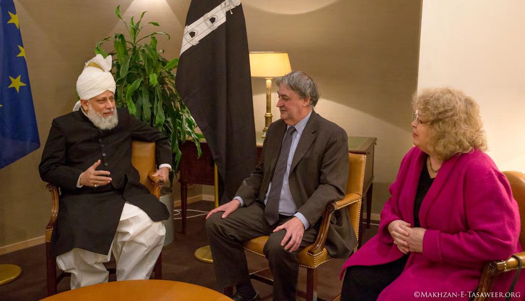Meeting with European Parliament s South Asia Delegation Jean Lambert (MEP London & Chair of South Asia delegation) and Phil Bennion (MEP West Midlands) Both MEPs briefed Hadhrat Mirza Masroor Ahmad