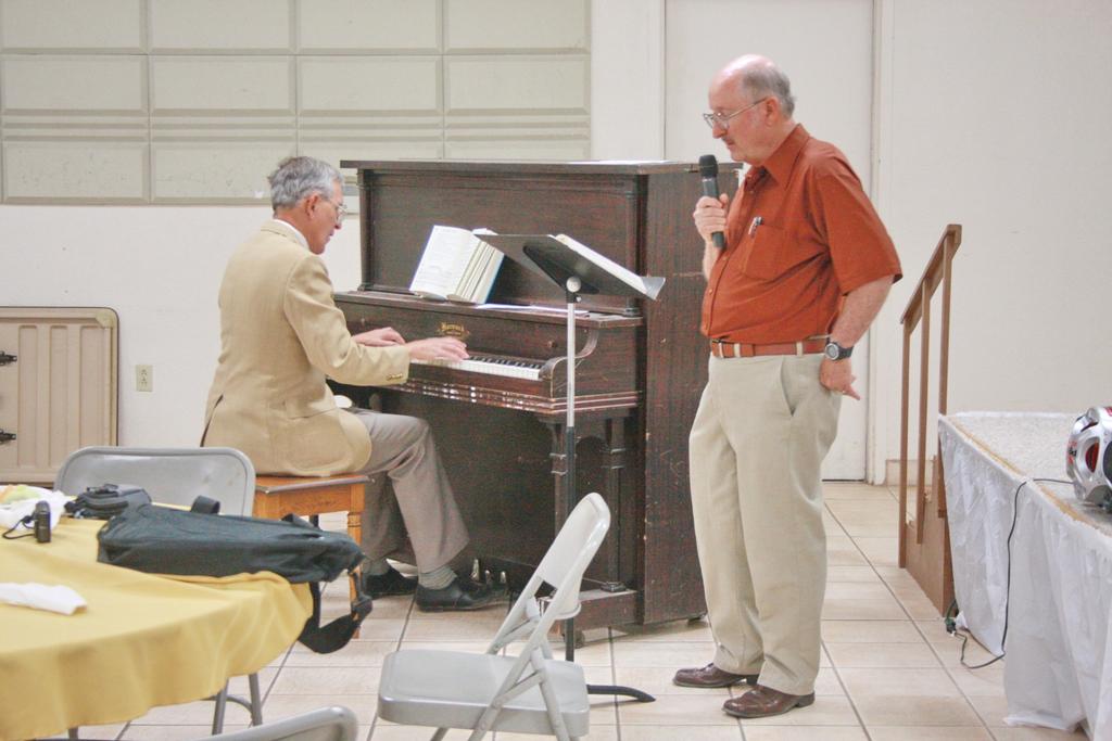 Hymn sing The annual Hymn Sing, organized by the Congregational Life and Outreach committee was held this year on June 2.