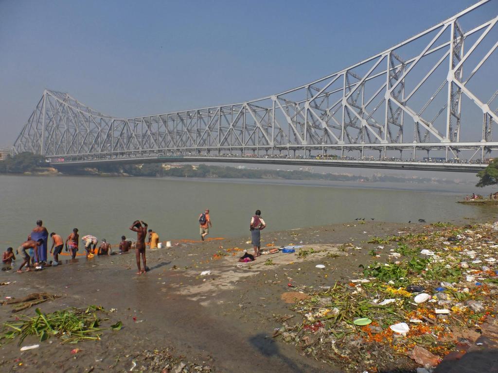 6- KOLKATA Kolkata, the capital of west-bengal is across from the Hoogly river the main tributary of