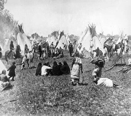 The Major tribes were: Arapaho Blackfoot