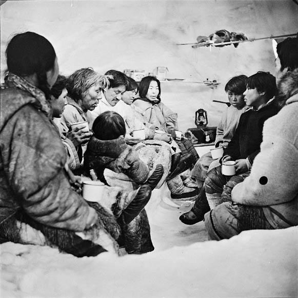 Native Spirituality Ceremonies and Traditions Traditional Inuit spiritual activities and ceremonies were closely tied to their hunting and gathering lifestyle.