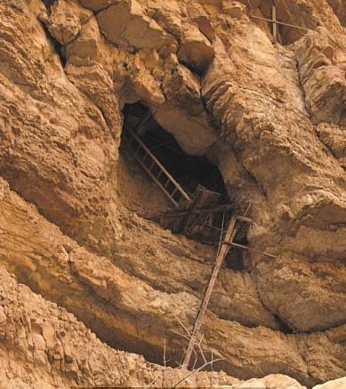 The earliest desert dwellers were mostly hermits living in caves or improvised mud huts, far from any city or contact with other people.