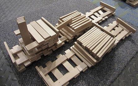 In this gallery, I can build with blocks called KEVA planks!