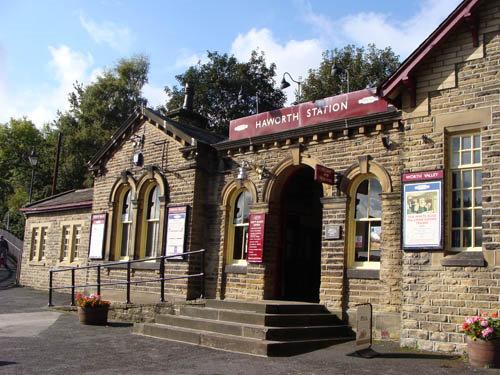 The line was closed to passenger traffic in 1961, (the first of British Rail's privatisations, prior to the Beeching cuts) but almost immediately the Keighley and Worth Valley Railway Preservation