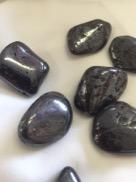Shungite Shungite is one of the more powerful stones for detoxifying and cleansing the body.
