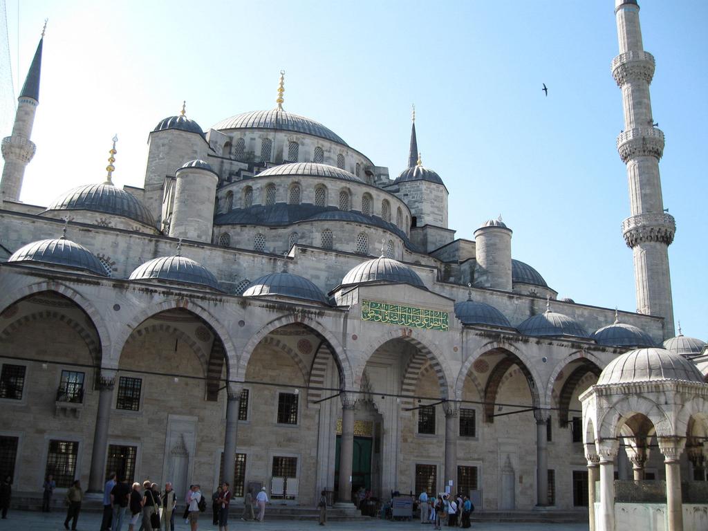 Before going to Turkey I read a short history of the country and tried to get more information about the mosques and tombs we would visit.