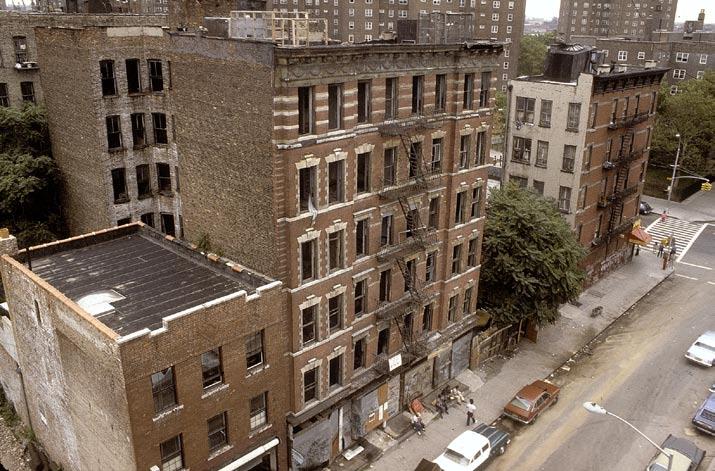 The Mascot Flats apartment building as it appeared in 1984 B and C, became an oasis amid the drugs and crime that plagued the neighborhood.