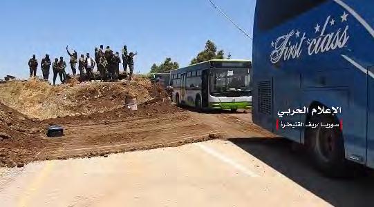 Left: The second phase: Buses setting out, evacuating operatives of the Headquarters for the Liberation of Al-Sham to Idlib (Ibaa, news agency affiliated with the Headquarters for the Liberation of