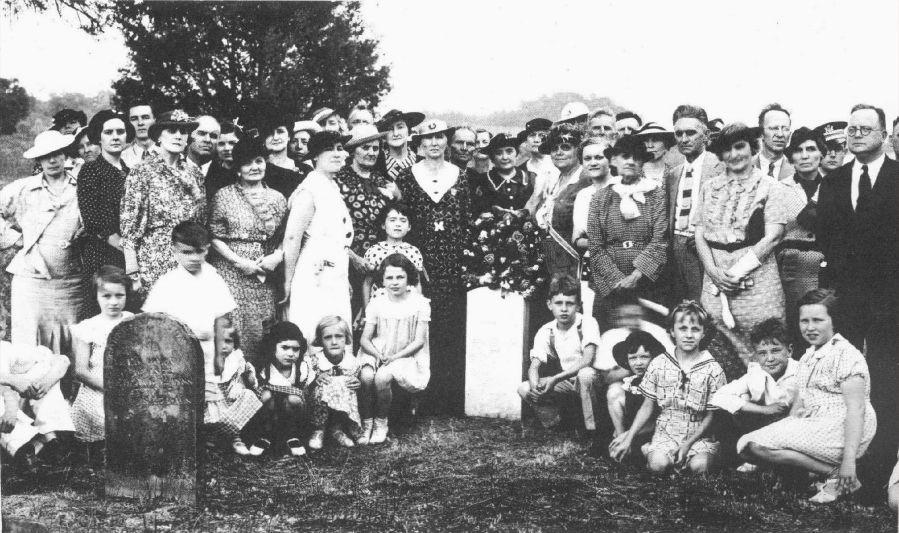 MEMORIAL SERVICES HONORING REVOLUTIONARY SOLDIERS The 1936 family at the graveside of William Jared In the left hand corner are two boys sitting holding their legs.