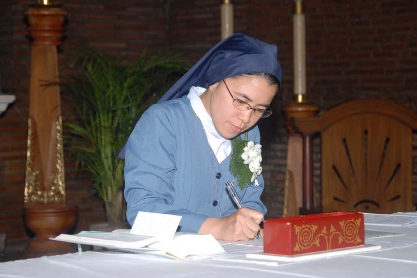 Sr. Marylin signed the documents as