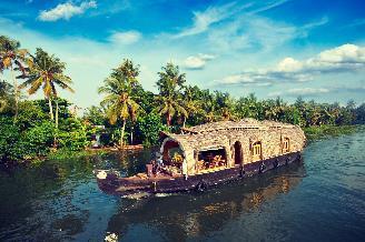 DAY 10 KUMARAKOM BACKWATERS CRUISE TO ALAPPUZHA After breakfast at the hotel, head to the shore to board your own personal houseboat for a scenic and leisurely backwaters cruise.
