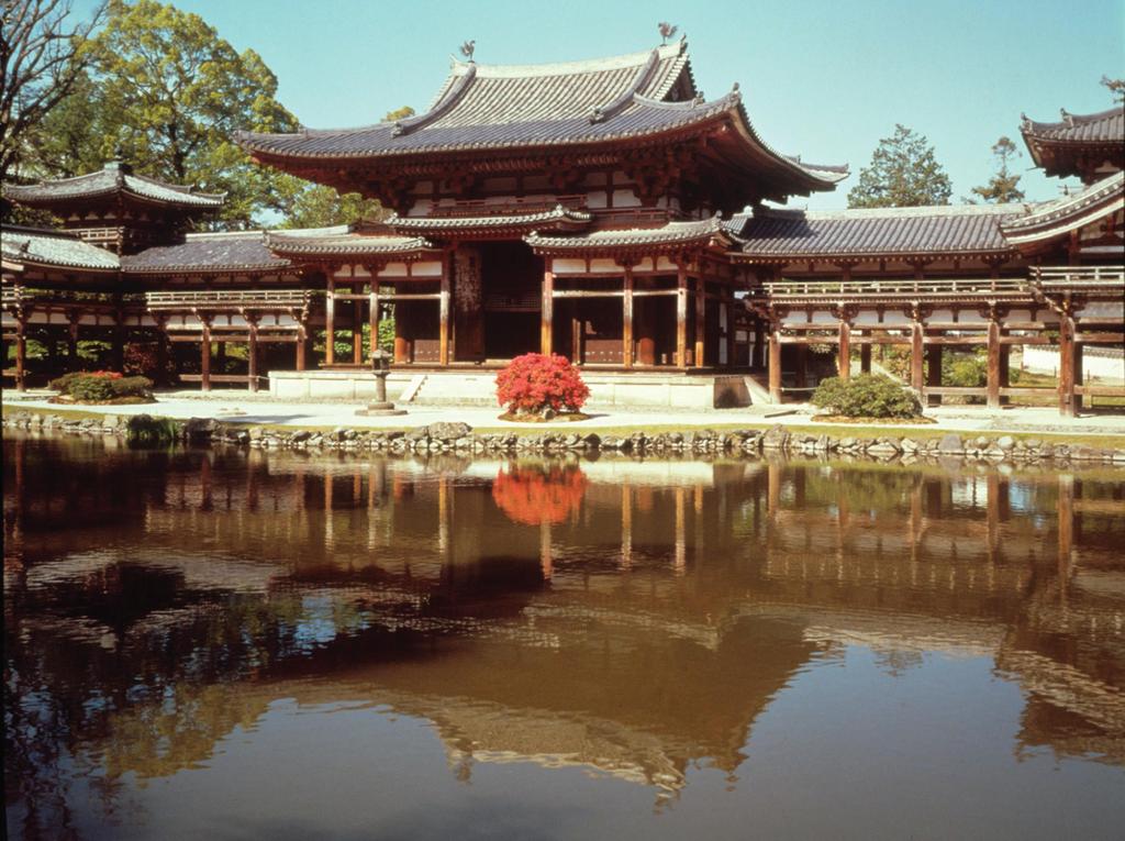 Figure 13.3 Tang era architecture at the Phoenix Pavilion in Japan.