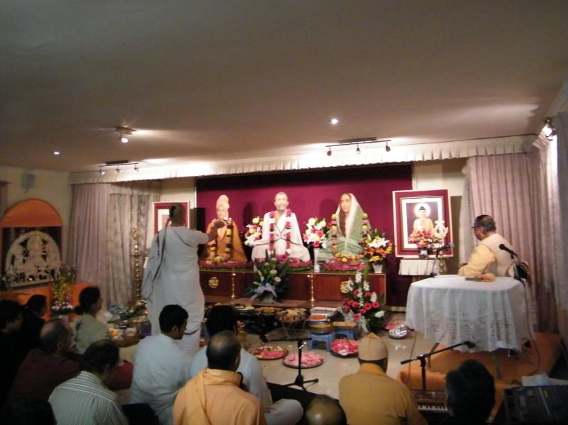 Overseas Visit: Swami Sridharananda visited New Zealand from the 1st to the 8th of August 2012. AUCKLAND CENTRE Daily activities: A vesper service is held daily from 7 p.m. to 8 p.m. at the Centre at 27 Arawa Street, New Lynn, Auckland.