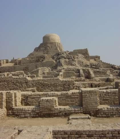 14.1 The Mystery of Mohenjo- Daro On the banks of the Indus River present day Pakistan Layout Below the citadel 9 streets divided