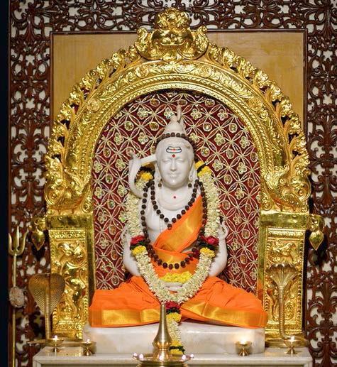 Have you ever wondered what is a "Prabhavali"? - By Sayali Aunty We see it as we enter a temple or a pooja hall, and surrounding our deities.