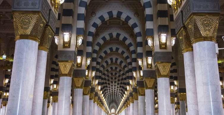 TRAVELING TIPS FOR VISITORS WITH SPECIAL NEEDS HEALTH TIPS FOR MADINAH GUESTS Free wheelchairs are available for visitors of Al-Masjid an-nabawi during their stay in Madinah.