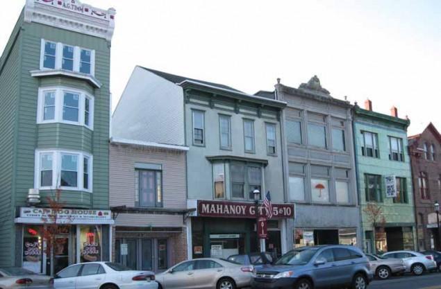 Setting the Stage The Story of Mahanoy City The Disappearance of a Jewish Community in a Small American Town Published in the Jewish Action - June 14, 2012 by Akiva Males The disappearance of a