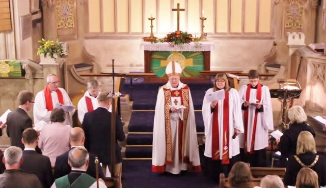 CHURCH NEWS AND VIEWS Rev Alison Massey - A very warm