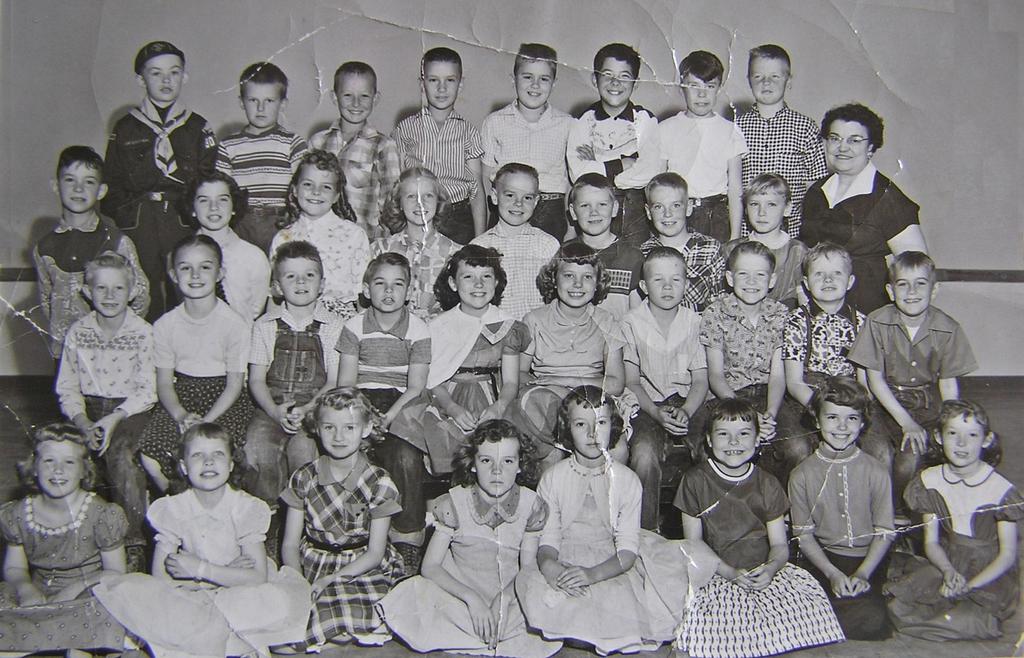 3rd Grade, Rees Elementary 1955-56, Spanish Fork, Utah Front l to r: Lorraine Anderson, Joylyn Tanner, Marie Tuttle, Diana Delaney, Nancy Bingham, Susan Hales, Colleen Dunn, LaRayne Baum 2 nd :