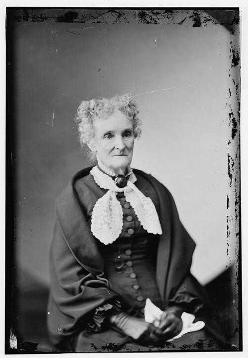 This photograph shows Eaton at a much older age. Eaton, Mrs. Margaret (Peggy O Neill), old lady, c. 1870-1880. Library of Congress.