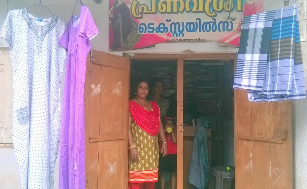 2. Pranavshree Textiles Pranavshree Textiles in Kodangavilla is an initiative by Latha in that ward. She started this unit in 2015 with an initial amount of 2 lakhs rupees.