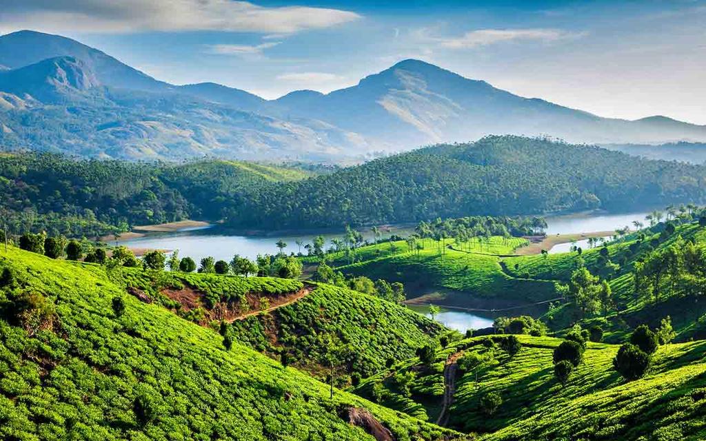 Geography Kerala, which lies in the tropic region is mostly contains the type of humid tropical wet climate experienced by most of Earth's