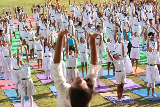 The students also demonstrated the various yogic mudras along with their benefits.