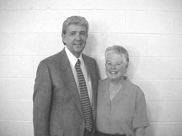 Dale and Jenny Orr Family Dale Orr was born in St. Joseph, Missouri, and was raised on a farm near Plattsburg. He was attended the Church of the Brethren with his family.