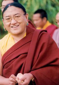LOOKING INTO THE NATURE OF MIND His Holiness Sakya Trizin ooking into the true nature of mind requires a base of stable concentration.
