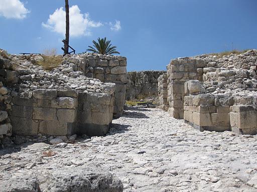 Bible Accuracy Archaeological Evidence Solomon noted for his many building projects Fortress cities of Hazor, Megiddo, and Gezer Gateways, walls and other buildings from the period of Solomon have