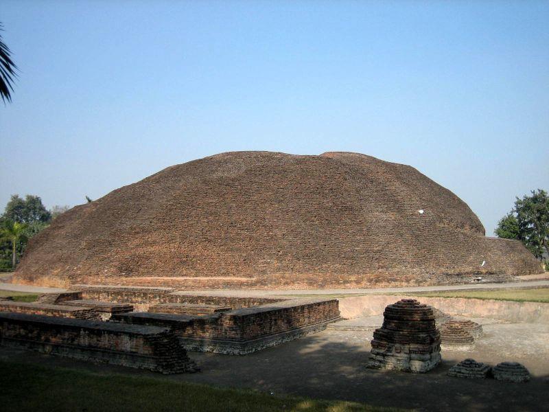 4. Kusinara The place where Buddha attained Nirvana.