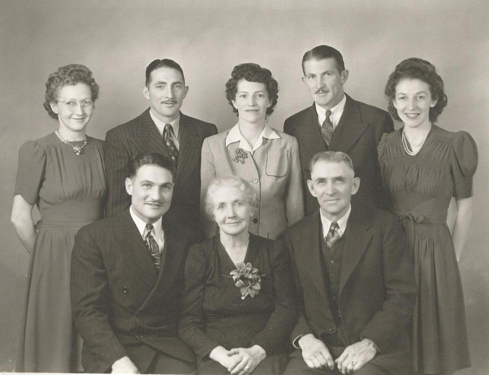 Standing: Mildred (Mink) Rohbock, LaMar Farley, Hazel Peterson, Fenton Farley and Phyllis. Seated: Theodore (Bish) with parents Vilate and Theodore Jr.