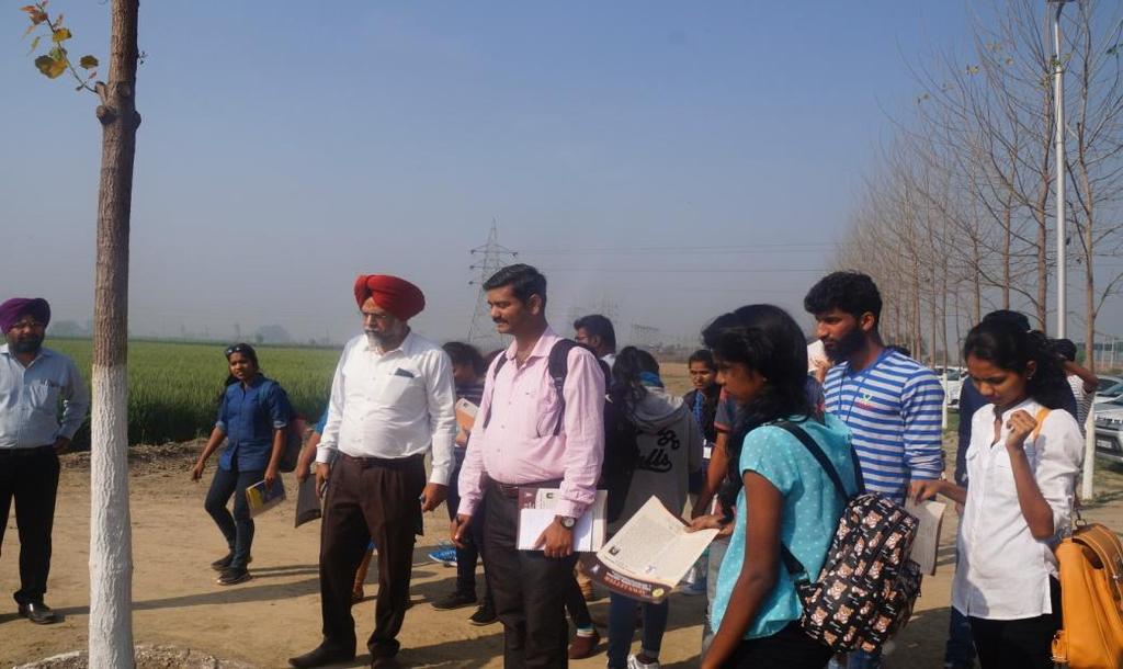 Bhupinder Singh Dhillon, informed about the institute and explained the various activities being conducted in Home science, methods of technology transfer, cropping pattern followed in Punjab i.