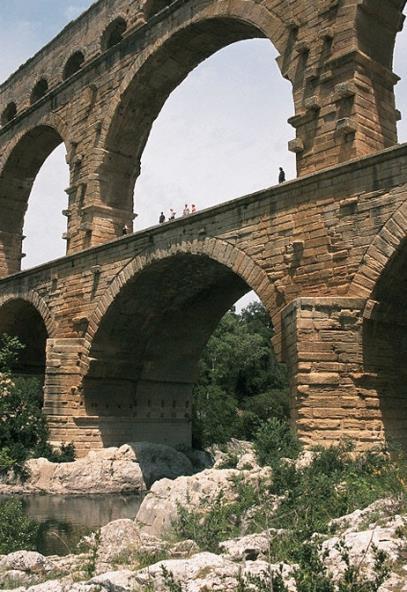 Early Roman Empire Pont-du-Gard, Nimes, France 19 BCE ROMAN AQUEDUCTS The Romans typically built aqueducts to serve any large city in their empire.