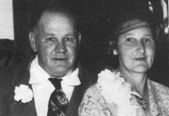 Earl Chaffin Loftis and his wife Clara Lorene Sullens/Sullins. Loftis and the Descendants of Laban Loftis, by Jimmie R. Loftis & Bobbie H. Bryant, pg. 224.