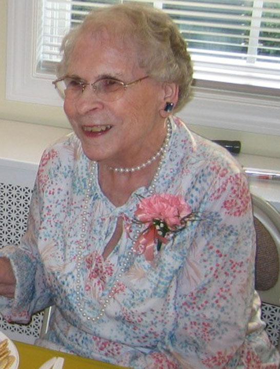 Elizabeth W. Smith 1919-2011 Roy D.