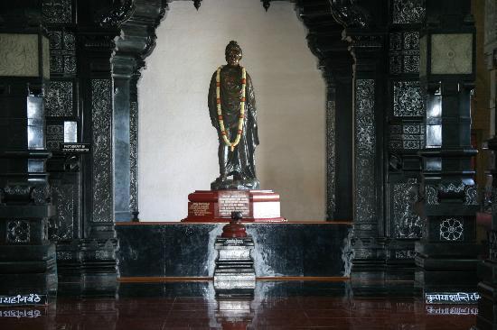 Vivekananda Statue at the Memorial 1893 Chicago Visit Narendra s visit to Chicago