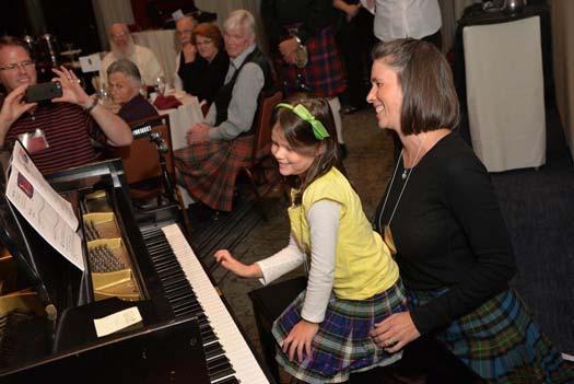 JOINT GATHERING 2015 Coninued from Page 8 THERE IS NO FEAR IN MACPHERSON by Donna Dee McPherson Rucks The newes US Branch junior member, Sarah Dirksen, played her firs piano solo a our Ceilidh, siing