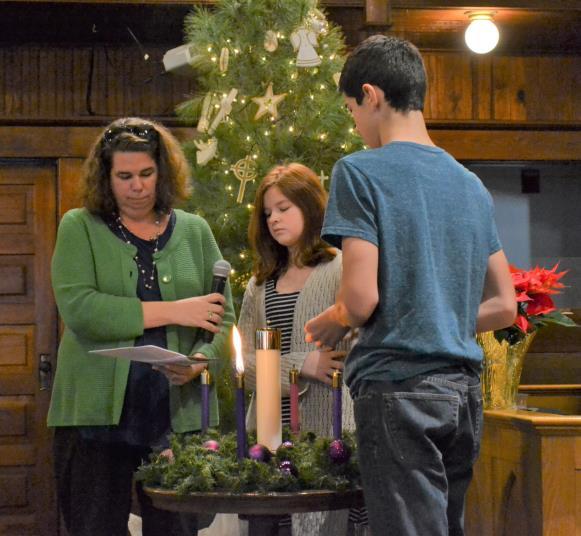 Dec. 9: Peace! Dec. 16: Joy! Jesus Christ is the Prince of Peace who came to the world to bring reconciliation. In morning worship at 11 a.m. December 9, we light the candle of peace on the Advent wreath.