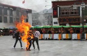 Self-immolations continue in Tibet and spread to Tibet s capital, Lhasa An image reportedly of Sunday's self-immolation(s) in Lhasa that has been circulating on Weibo. IN THIS ISSUE : 1.